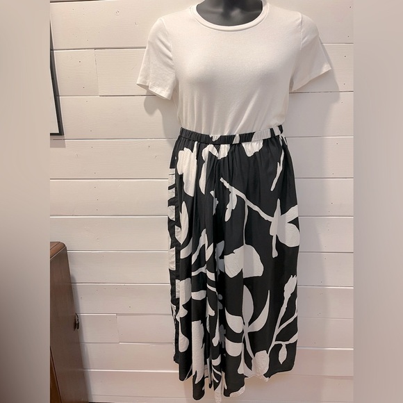 Christian Wijnants Black & White Floral Skirt – Size 42 - Picture 1 of 11